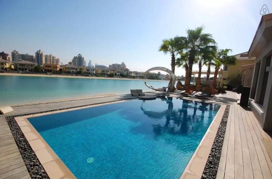 luxury rental with swimming pool