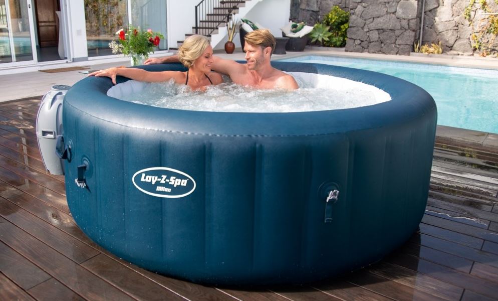 inflatable hot tub